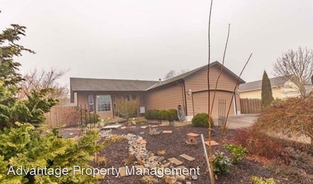 Building Photo - 3 br, 2 bath House - 3122 30th SE