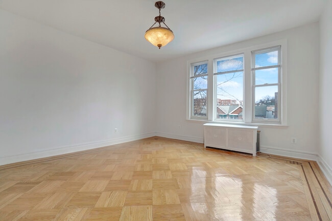 Foto del edificio - 22 70th St