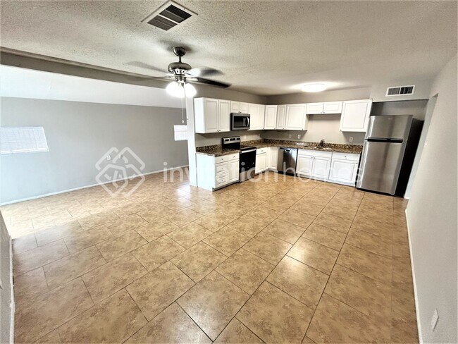Building Photo - 3738 W Palmaire Ave