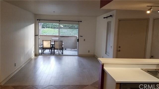Foto del edificio - 215 S Cross Creek Rd