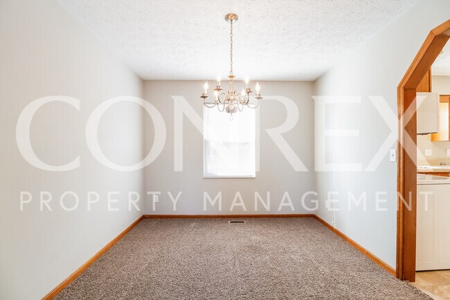 Building Photo - 6251 Holloway Dr