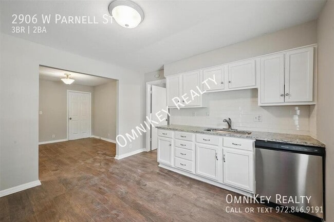Building Photo - 2906 W Parnell St