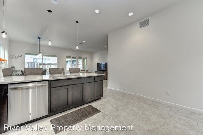 Building Photo - 4 br, 3 bath House - 3743 Kos Island Ave