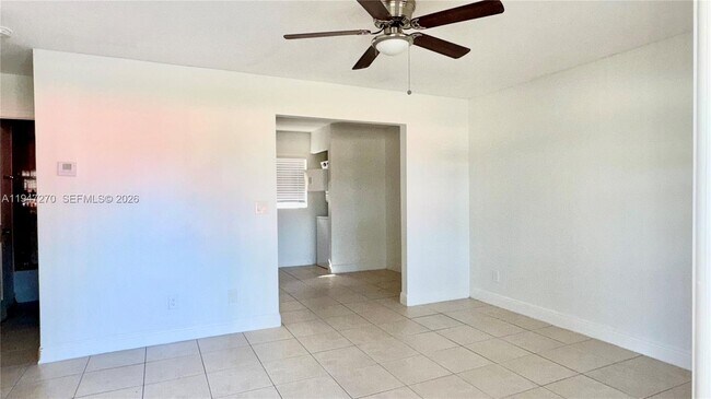 Foto del edificio - 2099 NW 26th Ave