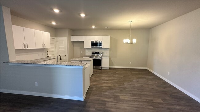 Foto del edificio - 9812 Grosbeak Ln
