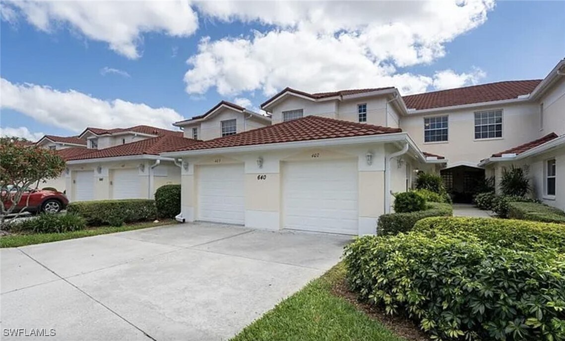 Foto principal - 640 Lalique Cir