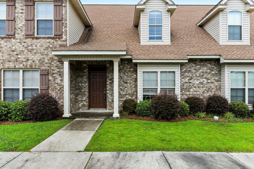 Foto principal - 928 Jefferson Dr.