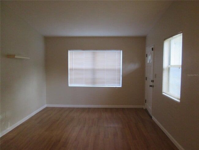 Building Photo - 770 Baffie Ave