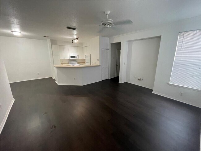 Foto del edificio - 5159 Wellington Park Cir