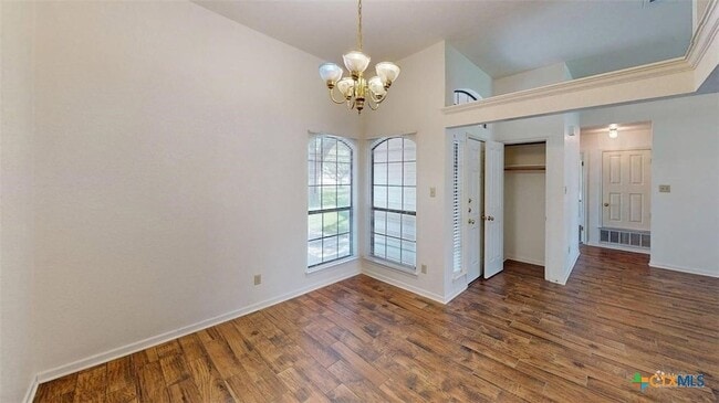 Foto del edificio - 1801 Thomas Ct