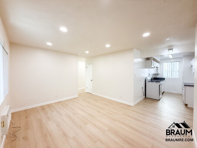 Foto del edificio - 2043 S Bedford St