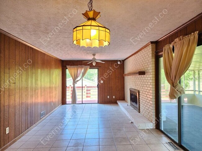 Foto del edificio - 1529 Winchester Trail