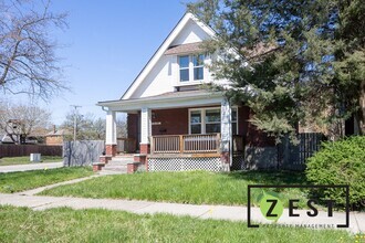 Building Photo - Welcome Home!OPEN HOUSE THURSDAY MAY 1ST 6...