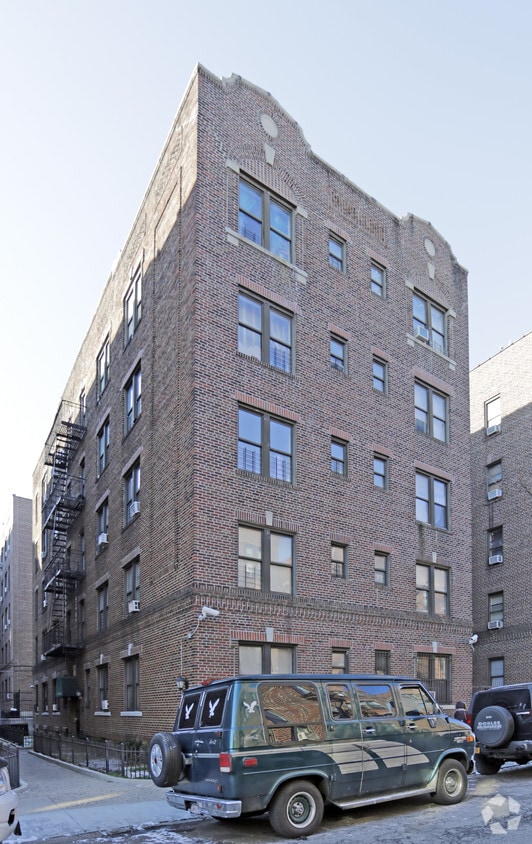 35-38 95th Street - 35-38 95th St