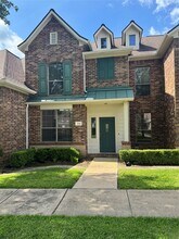 Building Photo - 506 Cypress Vista