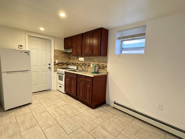 Building Photo - 4159 Laconia Ave