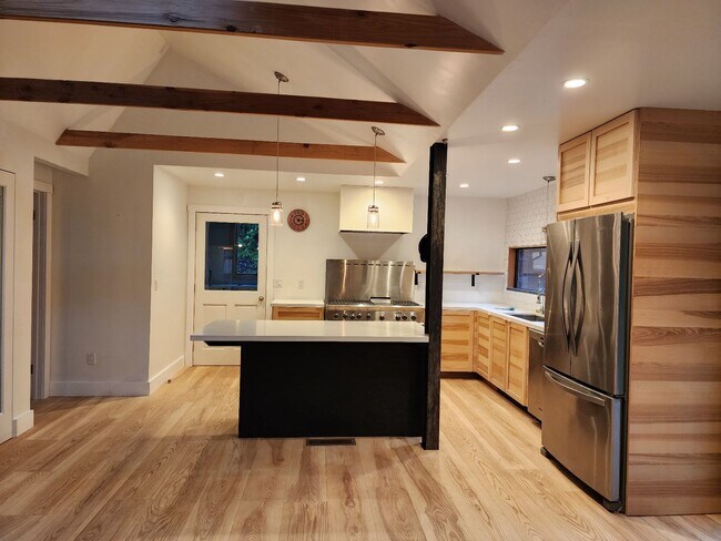 Foto del edificio - 3212 Calistoga Rd