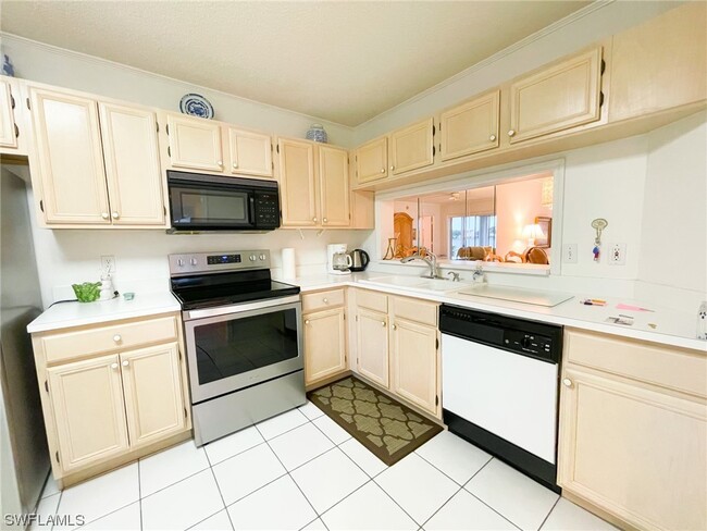 Building Photo - 7772 Emerald Cir