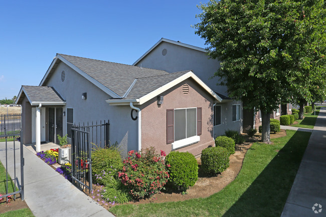 Building Photo - Lakewood Terrace Apartments