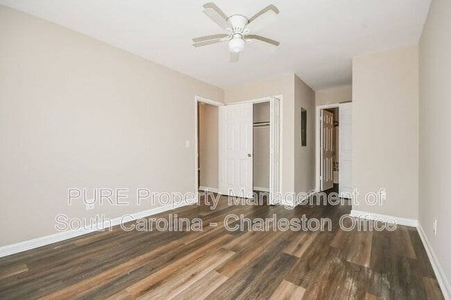 Building Photo - 9604 Blue Jay Ct