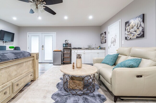 Foto del edificio - Adorable Studio for Rent - Short Term