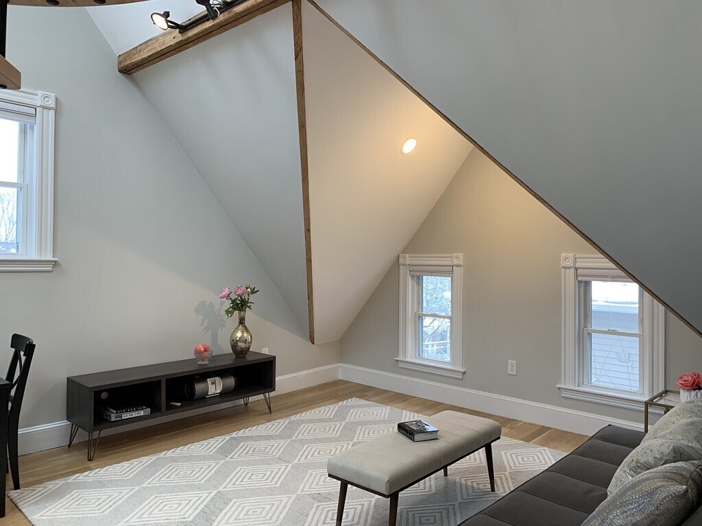 Foto principal - 40 Evergreen Ave