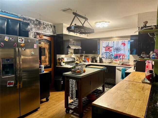 Foto del edificio - 1664 Bayshore Blvd