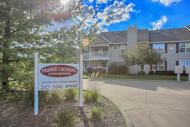 Entrada de Prairie Crossing - 703 N Prairie View Rd