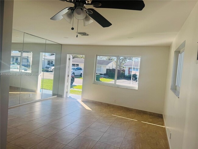 Building Photo - 1869 NW 45th Ct