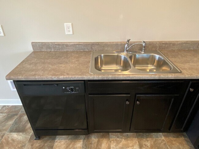 Foto del edificio - Home for rent in Talladega!!!! Available t...