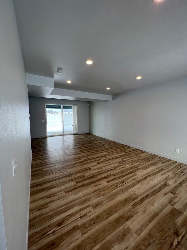 Foto del edificio - New on the Market!