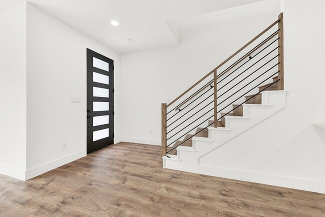 Photo - 9471 Timberleaf Dr Townhome