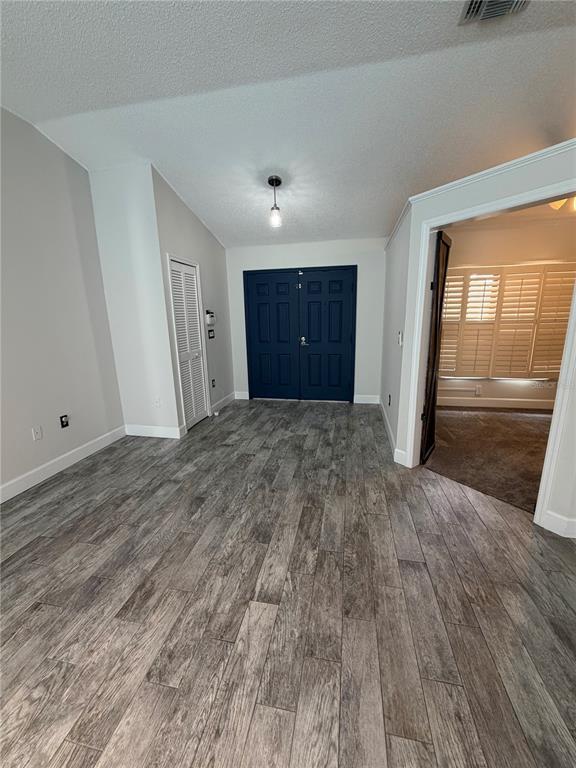 Foto del edificio - 3221 Oakwood Pl