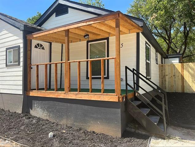 Foto principal - 715 Maple Row