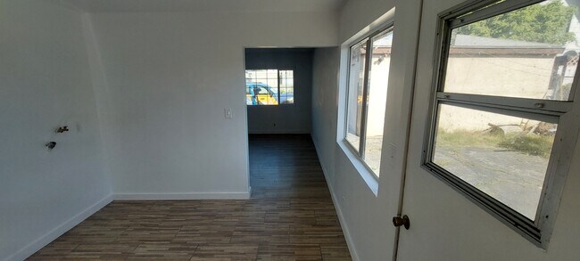 Building Photo - 230 S Azusa Ave