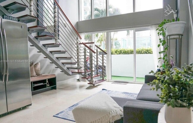 Building Photo - 41 SE 5th St