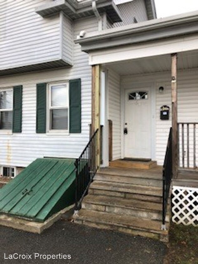 Primary Photo - 3 br, 2 bath House - 65 Archambault Avenue