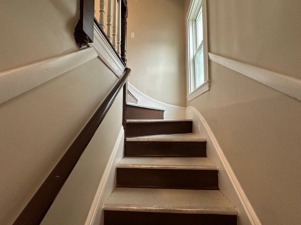 Primary Photo - 13 Withington St