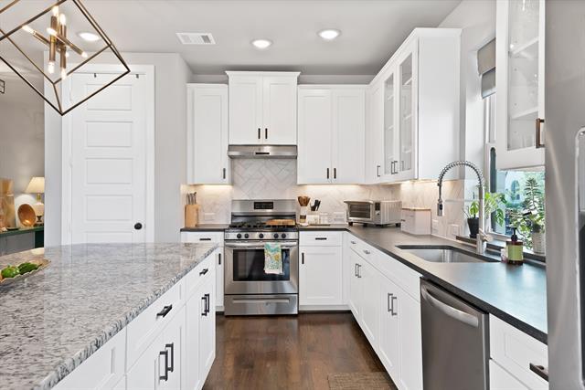 Foto del edificio - 7401 Winterbloom Wy