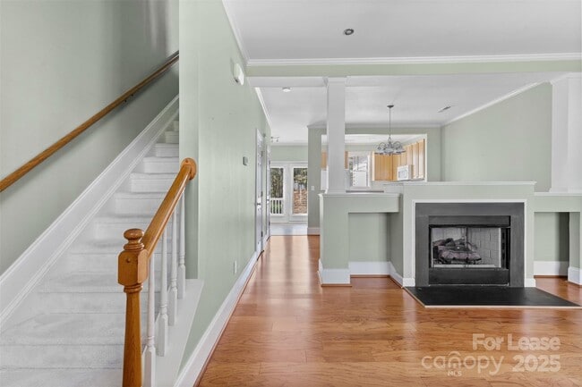 Foto del edificio - 11013 Dundarrach Ln