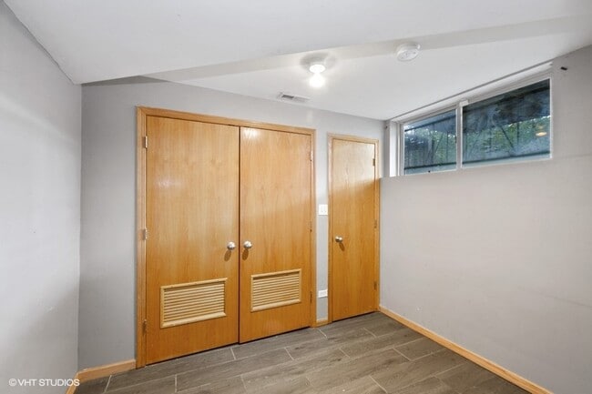 Foto del edificio - 2921 W Washington Blvd