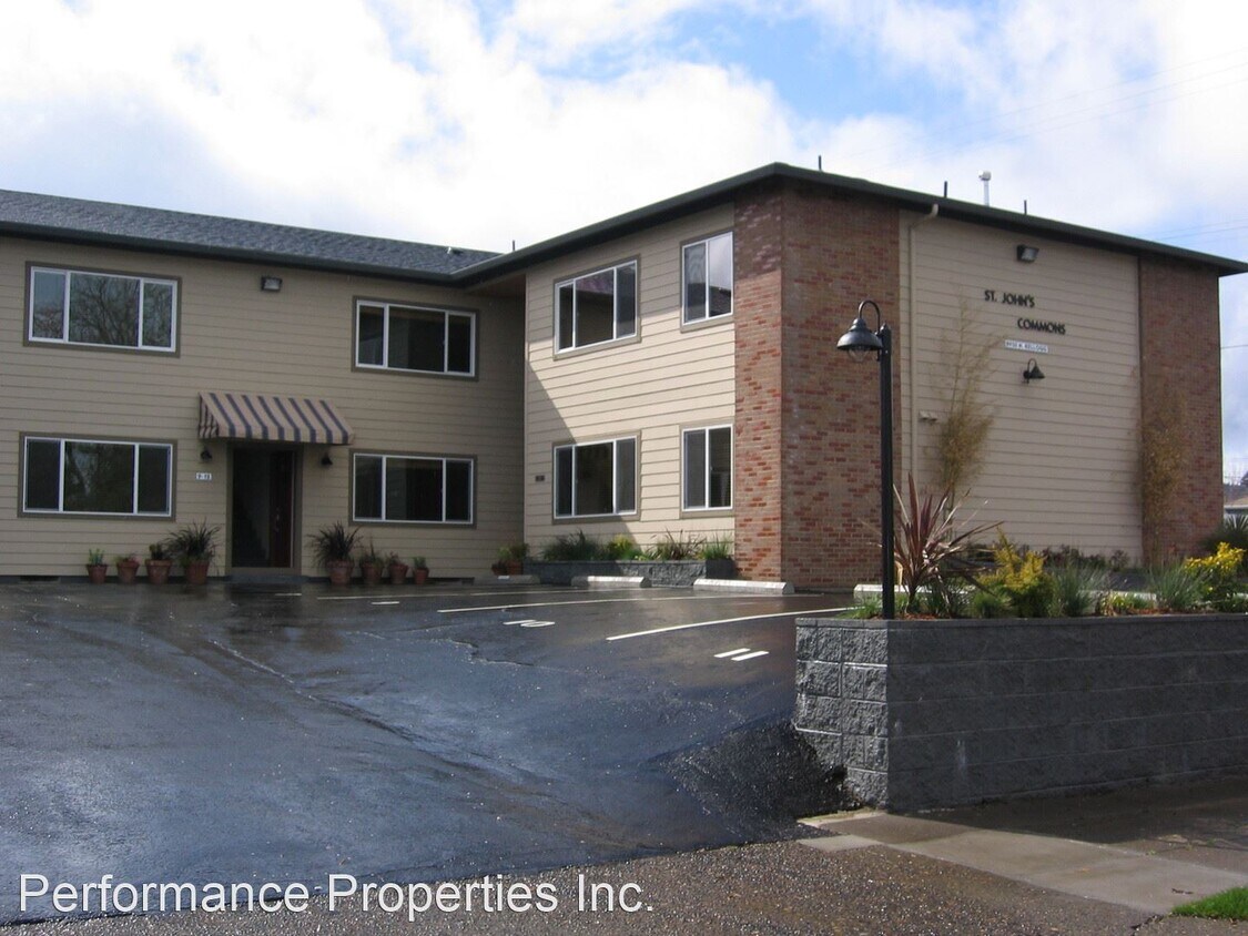 Primary Photo - 8950 N Kellogg St
