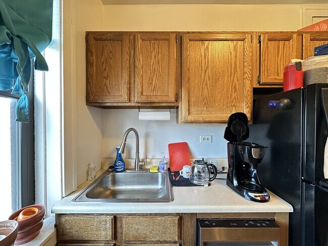 Foto del edificio - 1911 W Larchmont Ave