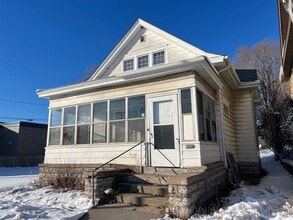 Building Photo - 125 Como Ave