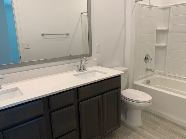 Foto del edificio - 14577 W Charter Oak Rd