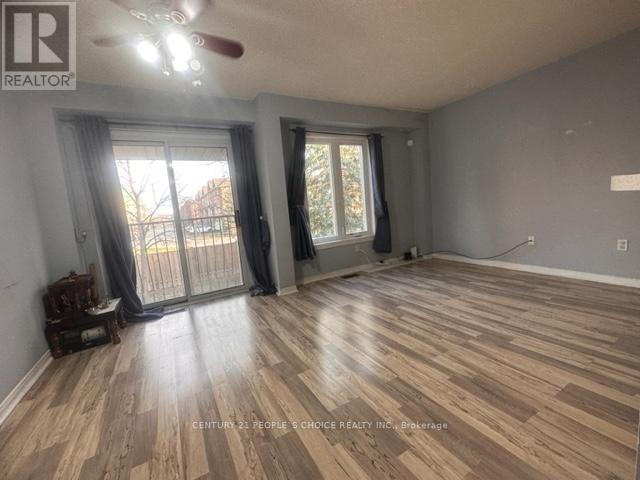 Building Photo - 833 Scollard Ct