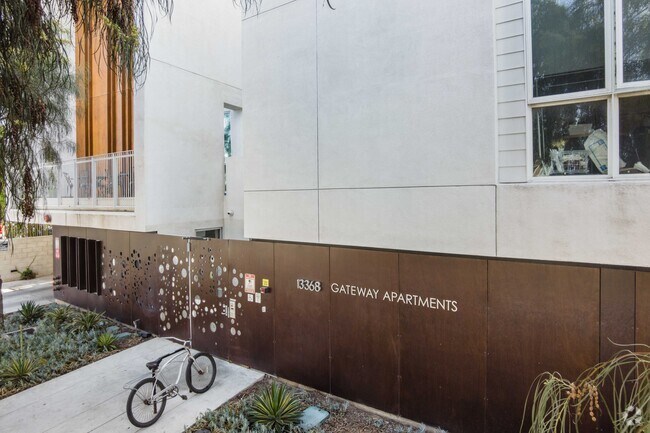 Foto del edificio - Gateway Apartments