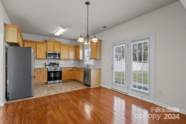 Foto del edificio - 14429 Asheton Creek Dr