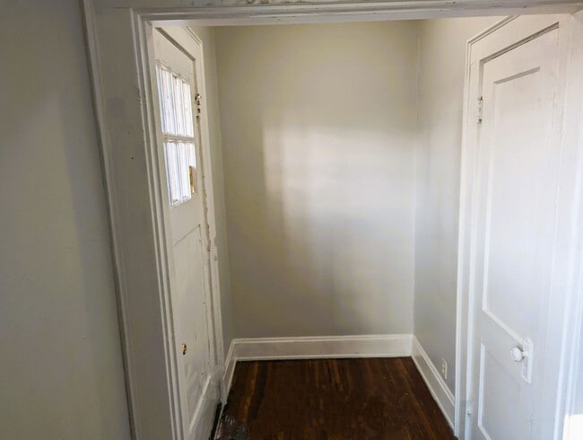 Photo - 4226 W 8th St Apartment