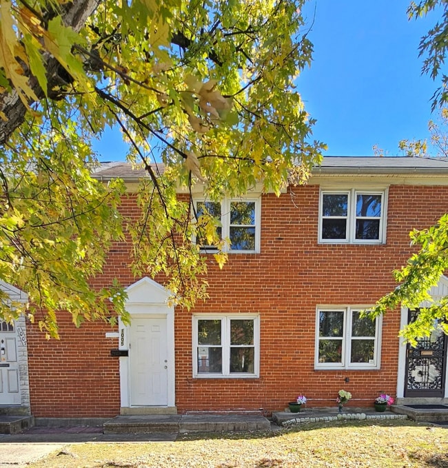 Photo - 1005 Cameron Rd- Townhome